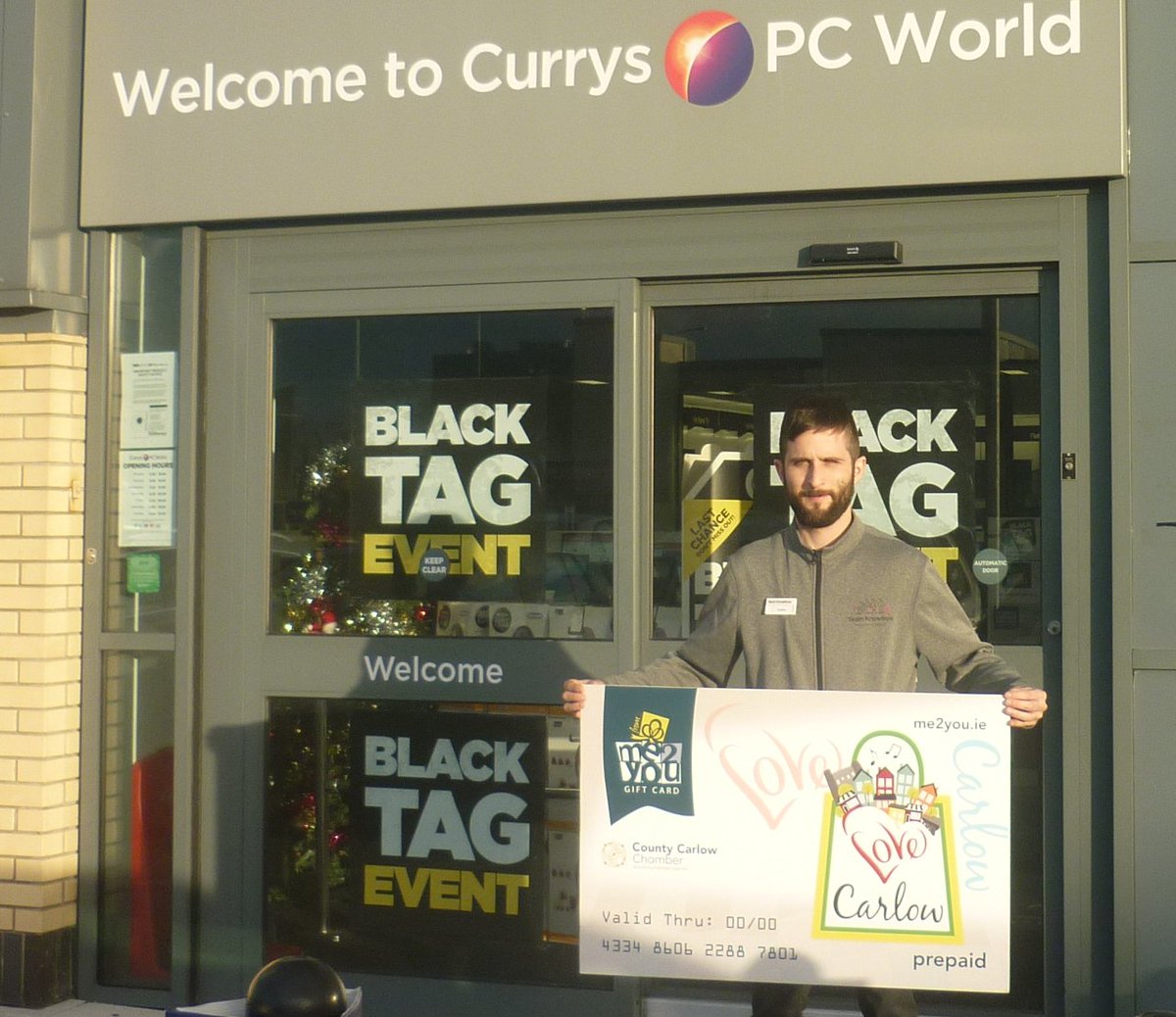 CarlowChristmas's tweet photo. The @LoveCarlow Gift Card is widely accepted across #Carlow in stores including @WoodiesIreland @CurrysPCWorldIE @TescoIrl more choice locally this Christmas #ShopSupportLocal
@carlowchamber @FromMe2You_Gift @CarlowLEO @Carlow_Co_Co https://t.co/Oe8tDYxna9