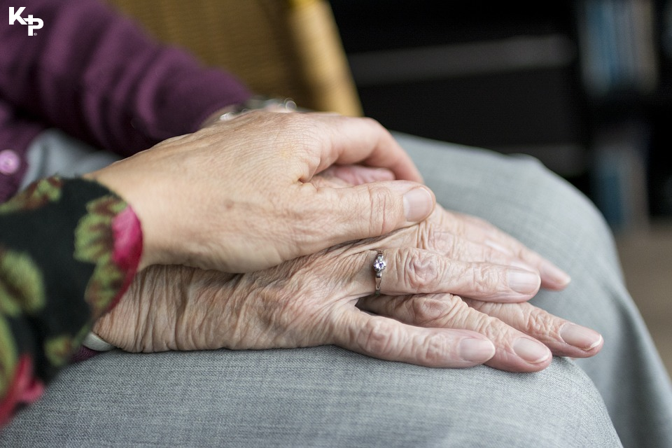 kare_plus's tweet photo. For many of us, remaining in our own home when we grow old is a must. However, when everyday tasks such as going shopping, cleaning or dressing become too difficult, this may not seem possible. Kare plus Warrington can arrange an care package to suit you or you loved ones needs. https://t.co/iG3sgeGk9z
