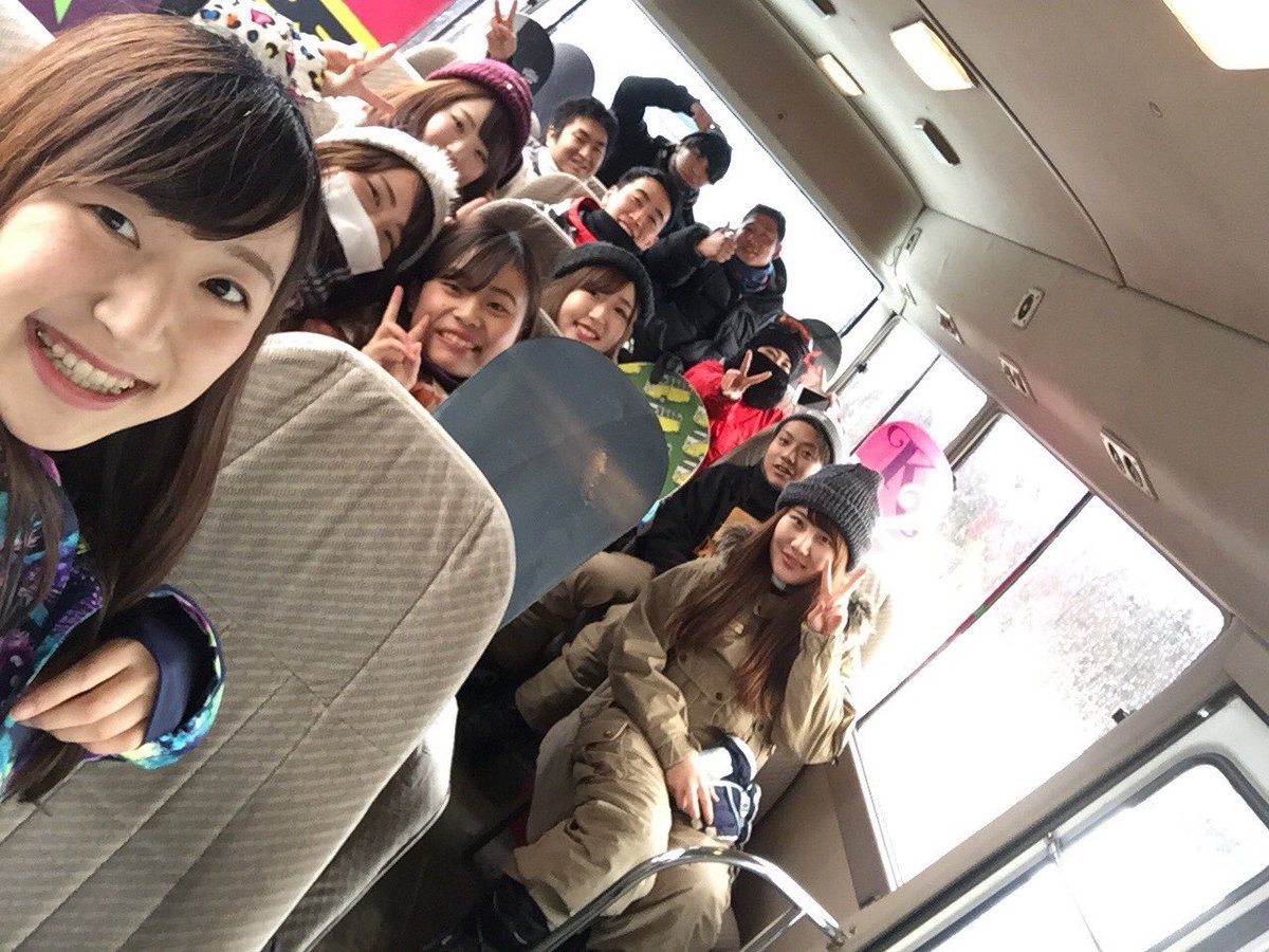whereabouts19's tweet photo. 今年も12月になっちゃいました😁
早かったなぁ、毎年思うけど年々早くなってる気がします😂
12月は、、忘年会の季節です😏
もちろんやります‼️
濃かったぁ一年、ラスト最高に楽しんじゃいましょう🤪
12月29日このツイート見た人、見てない人誰でも待ってます😍
#全員集合 
#whereabouts 
#忘年会 https://t.co/VByag1Nwha