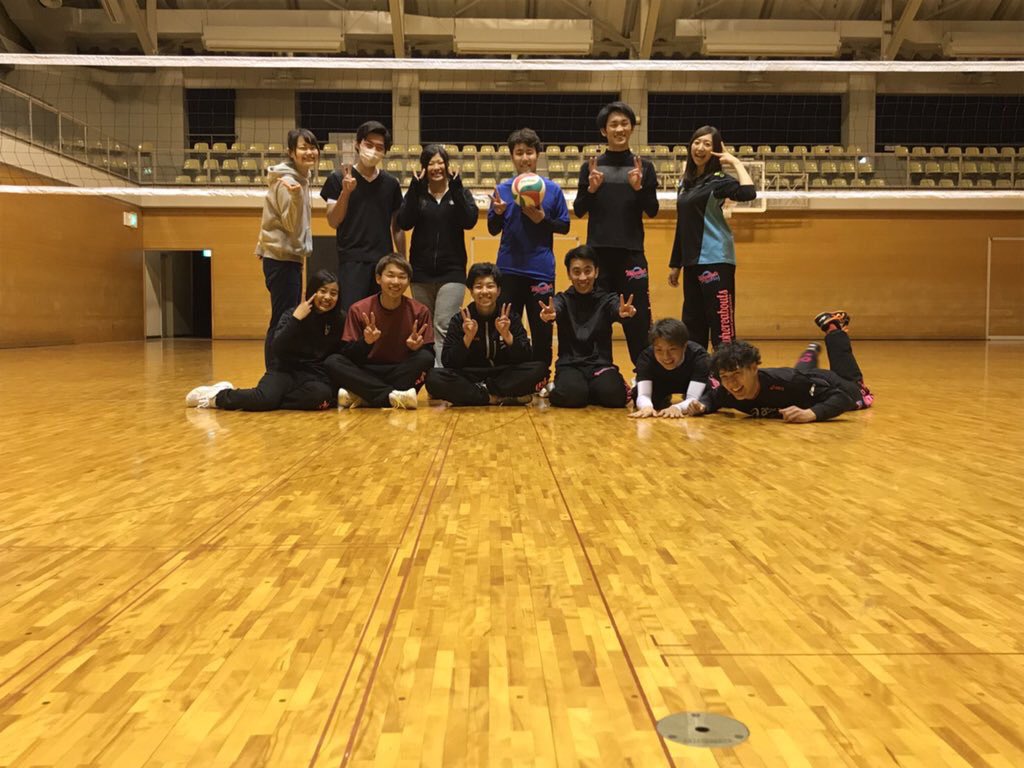 whereabouts19's tweet photo. 今年も12月になっちゃいました😁
早かったなぁ、毎年思うけど年々早くなってる気がします😂
12月は、、忘年会の季節です😏
もちろんやります‼️
濃かったぁ一年、ラスト最高に楽しんじゃいましょう🤪
12月29日このツイート見た人、見てない人誰でも待ってます😍
#全員集合 
#whereabouts 
#忘年会 https://t.co/VByag1Nwha