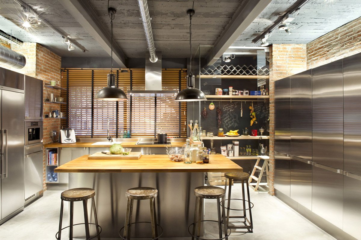 GrupEben's tweet photo. Pisos diseñados al estilo loft. Espacios muy amplios, límites entre ambientes poco definidos, buena iluminación, materiales industriales como tuberías vistas, vigas en el techo, columnas de hierro
#loft #estiloloft #reformas #empresaderformas #GrupEben https://t.co/23GjyEWogR