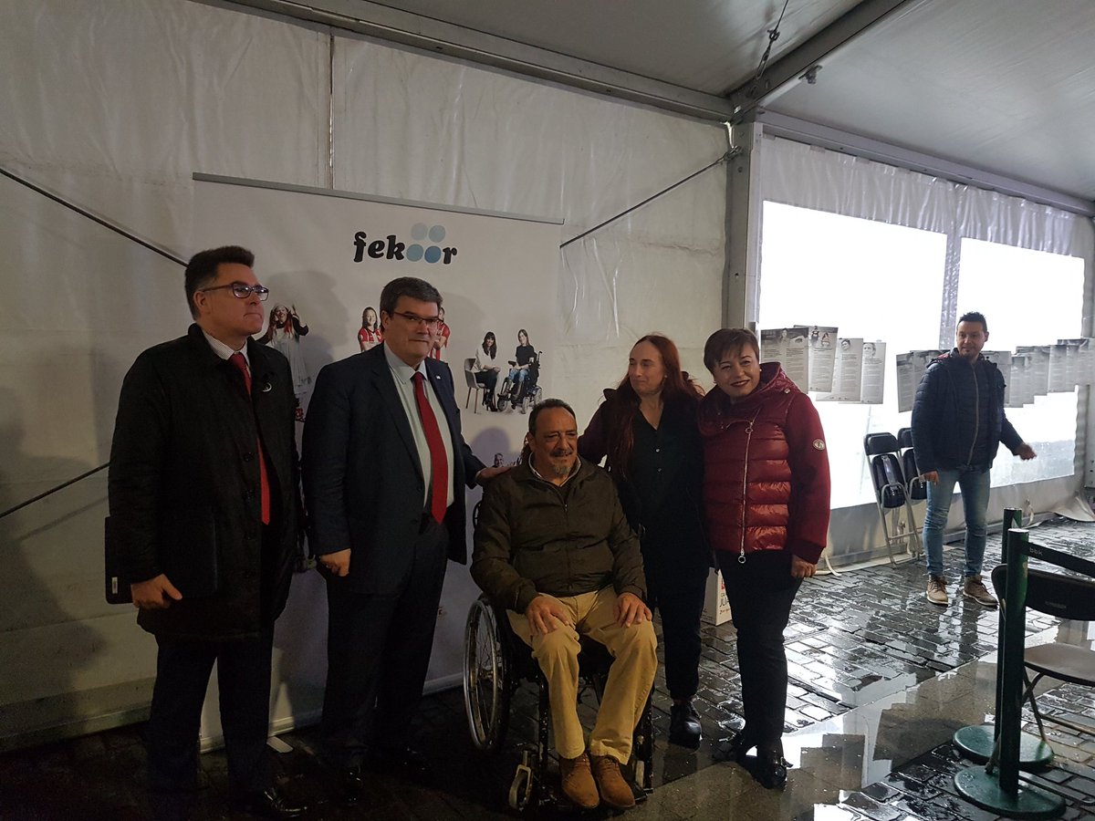 Fekoor's tweet photo. La Diputada de Acción Social Isabel Sánchez Robles, el Alcalde de Bilbao Juan Mari Aburto, el Presidente de Eudel Imanol Landa, y la Clown Virginia Imaz nos acompañan para tener la red por la vida independiente #YoAgenteVI https://t.co/CYhA2TReAW