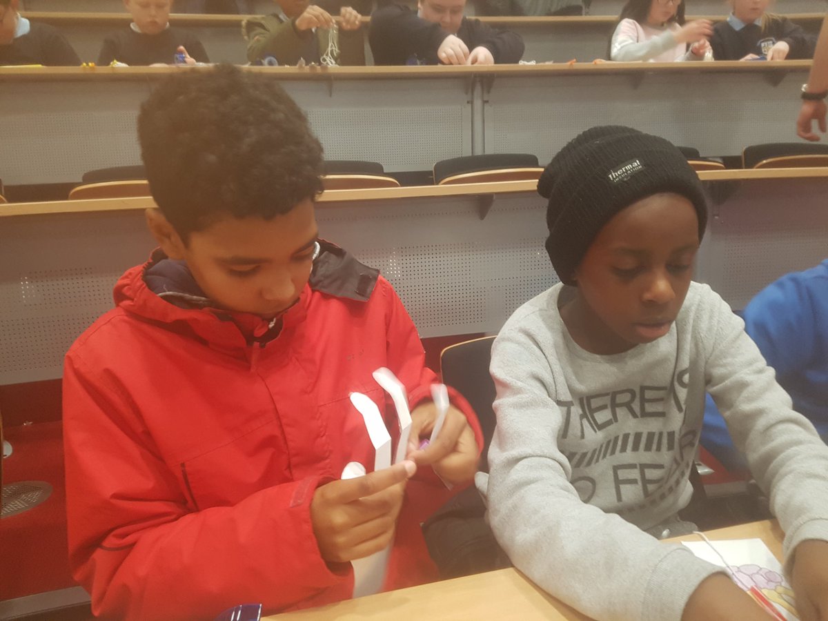 6thclassgetns's tweet photo. Lucky to have been invited by @CURAMdevices @scienceirel to take part in workshop exploring how biomaterials are used to fix broken tendons, bones etc. Really interesting and important. https://t.co/SAXIGRJhQo