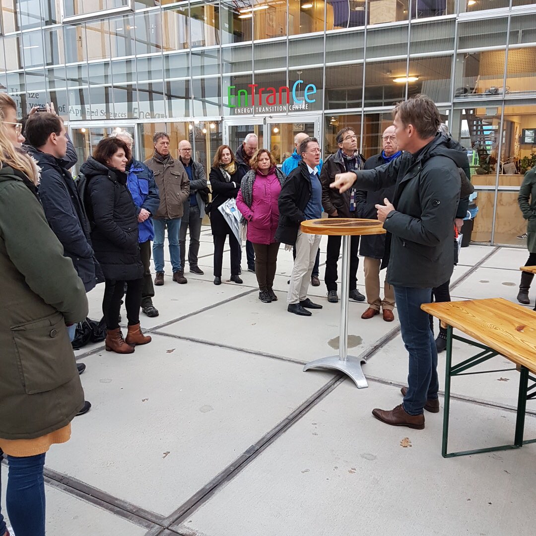 Rondleiding op Energy Acadamy, EnTrance en BuildinG door Paul van Bussel aan Gelders Genootschap was een succes! Met als thema’s o.a. duurzame bouwtechnieken en aardbevingsbestendig bouwen. @geldersgen