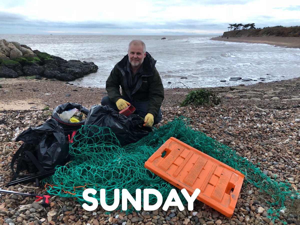 UKrubbishwalks's tweet photo. The tide of trash never ends. I couldn’t physically carry any more on Saturday so went back on Sunday to finish the job. I know there will be lots more washed up with the next tide but just imagine if it was all left. Imagine the disaster zone the beach would become.😡 https://t.co/Jahdzsg6Ck