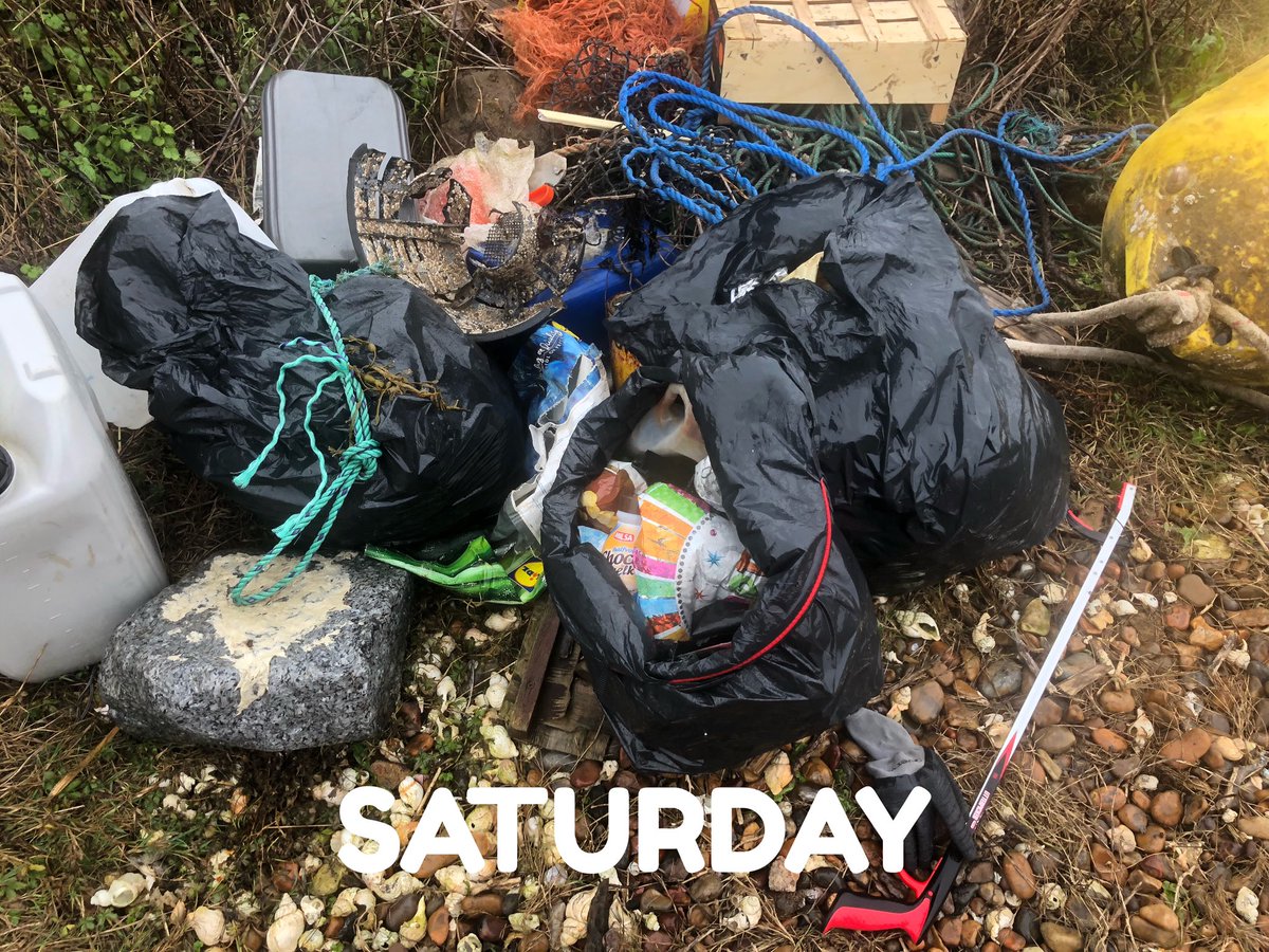 UKrubbishwalks's tweet photo. The tide of trash never ends. I couldn’t physically carry any more on Saturday so went back on Sunday to finish the job. I know there will be lots more washed up with the next tide but just imagine if it was all left. Imagine the disaster zone the beach would become.😡 https://t.co/Jahdzsg6Ck