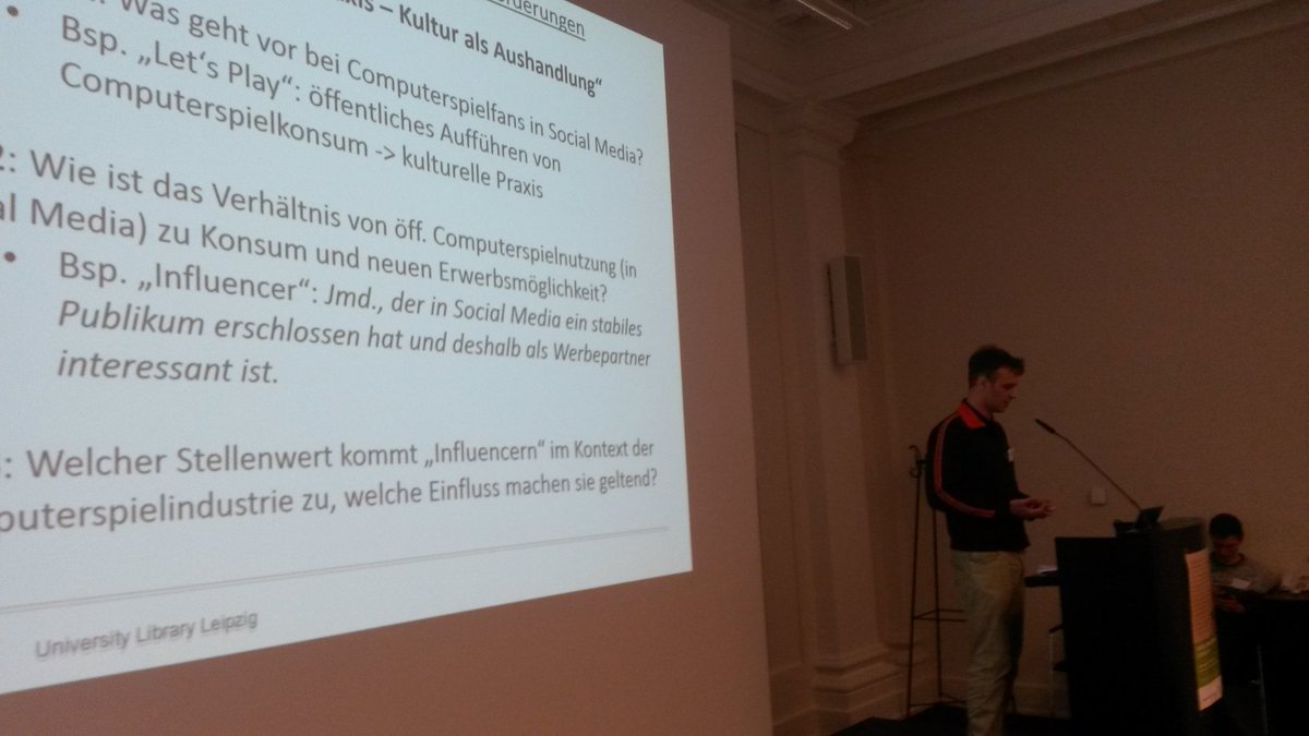 ubleipzig's tweet photo. Welche Zusammenhänge bestehen zwischen Computerspielnutzung und Social Media? Dieser Frage widmet sich Konstantin Freybe im Rahmen des Projektes diggr. #dhdl18 #diggr https://t.co/gR62arC18G