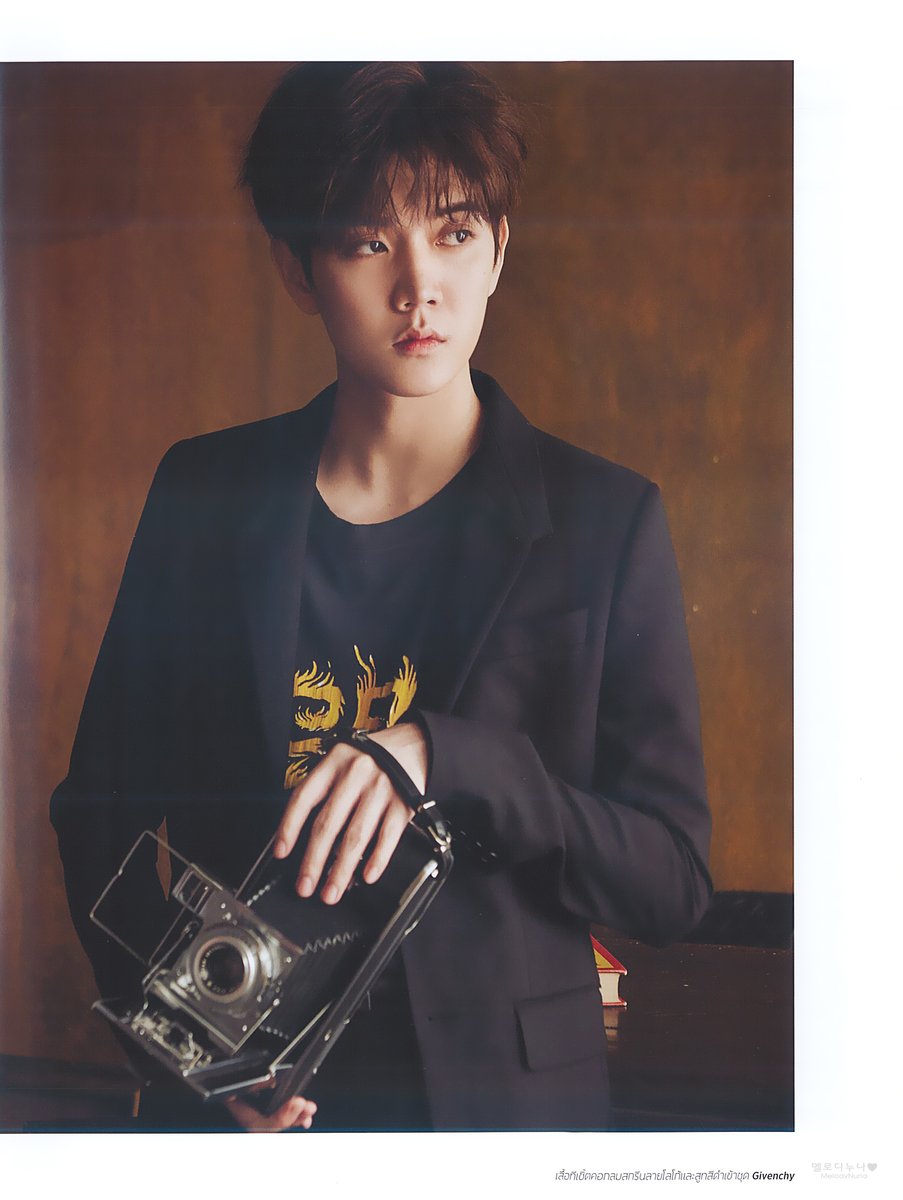 NUESTBrazil's tweet photo. [#SCAN] Ren para revista tailândesa Sudsapda [03/12/18] #leaydodeestudio #REN #NUEST #สุดสัปดาห์1ธค61 #뉴이스트 #뉴이스트W #렌 #최민기 #민기

Cr: MelodyPik https://t.co/rn0bLY6rJS