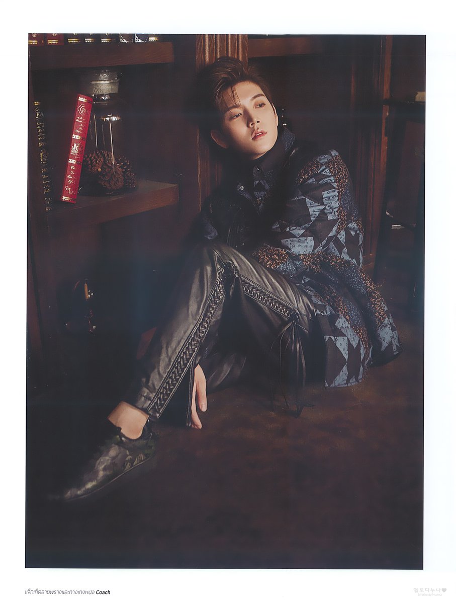 NUESTBrazil's tweet photo. [#SCAN] Ren para revista tailândesa Sudsapda [03/12/18] #leaydodeestudio #REN #NUEST #สุดสัปดาห์1ธค61 #뉴이스트 #뉴이스트W #렌 #최민기 #민기

Cr: MelodyPik https://t.co/rn0bLY6rJS