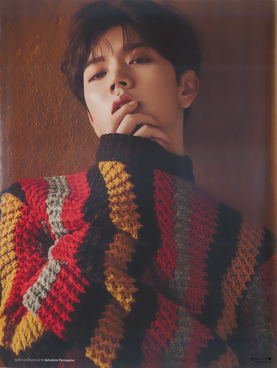NUESTBrazil's tweet photo. [#SCAN] Ren para revista tailândesa Sudsapda [03/12/18] #leaydodeestudio #REN #NUEST #สุดสัปดาห์1ธค61 #뉴이스트 #뉴이스트W #렌 #최민기 #민기

Cr: MelodyPik https://t.co/MrBMDSkE6V