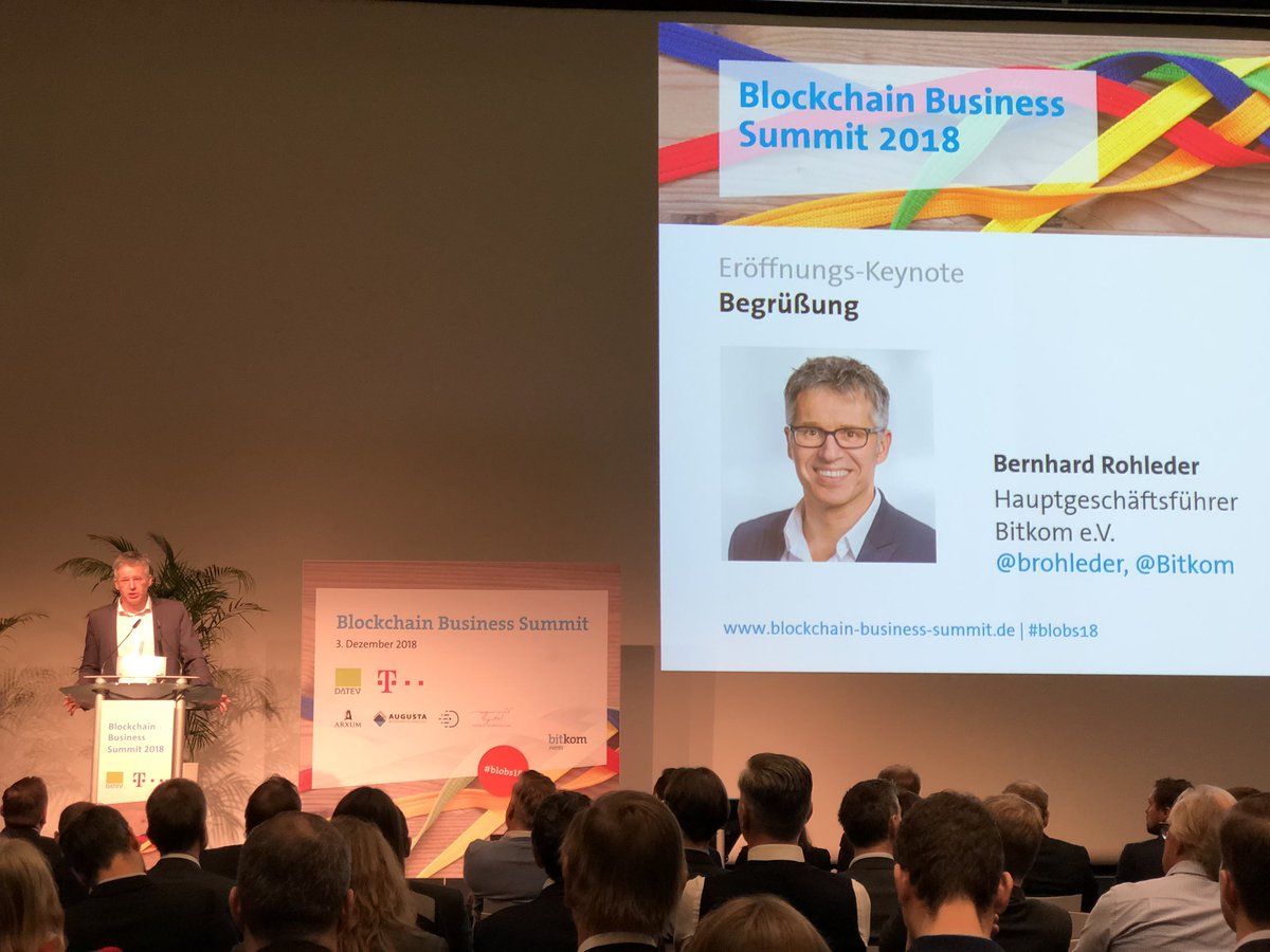 VECTURAFAST's tweet image. Wer kennt / evaluiert  Blockchain ? #blobs18 #Bitkom