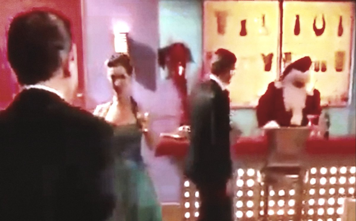 ArchieGoodwin's tweet image. My phoney marriage license to Margo brought Nero out to check on me. He hates Christmas, so this took a lot for him. He's 🎅