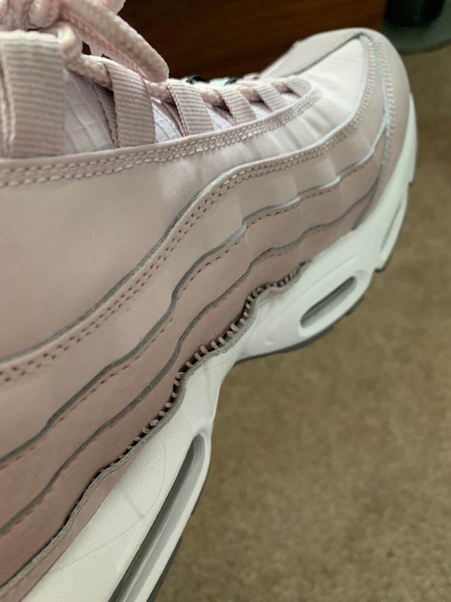 Julienbicknell's tweet photo. @ASOS do all of your shoes arrive faulty? This is the 3rd time ordering these @Nike AirMax https://t.co/VNC9xvVk4T