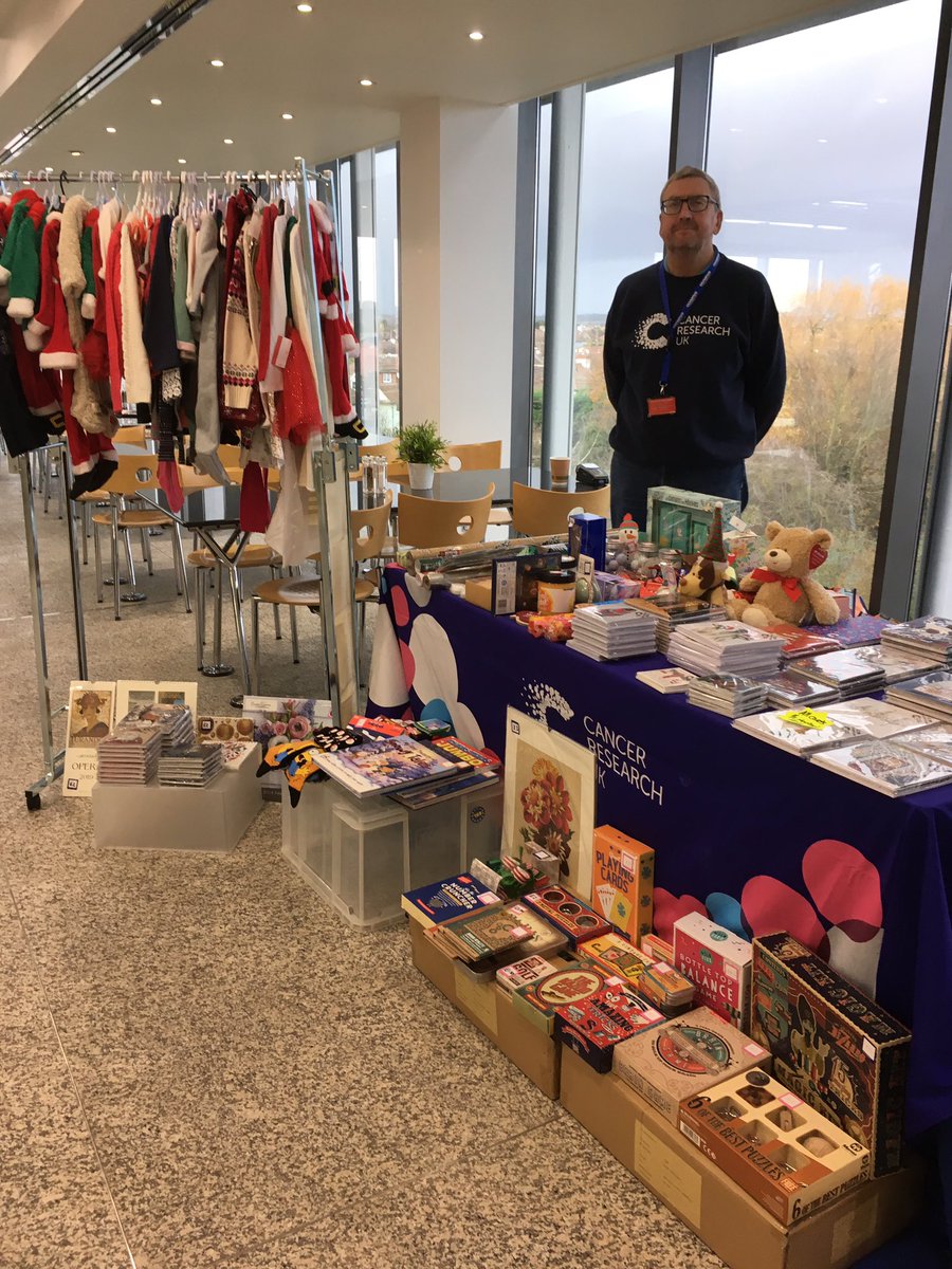 julie_guthrie's tweet photo. Thank you @OlympusUK #KeyMed for allowing @CR_UK to raise funds in your canteen today. #sarcoma #ForKate #lookinglikechristmas https://t.co/ZybMWIx85M