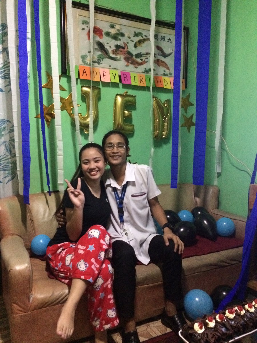 JemCarsss's tweet photo. THANK YOU BABEEEEE SOBRAAAAA I LOVE YOUUU @xlndsygrcx @psychopath_05 https://t.co/3nIwflwuAY