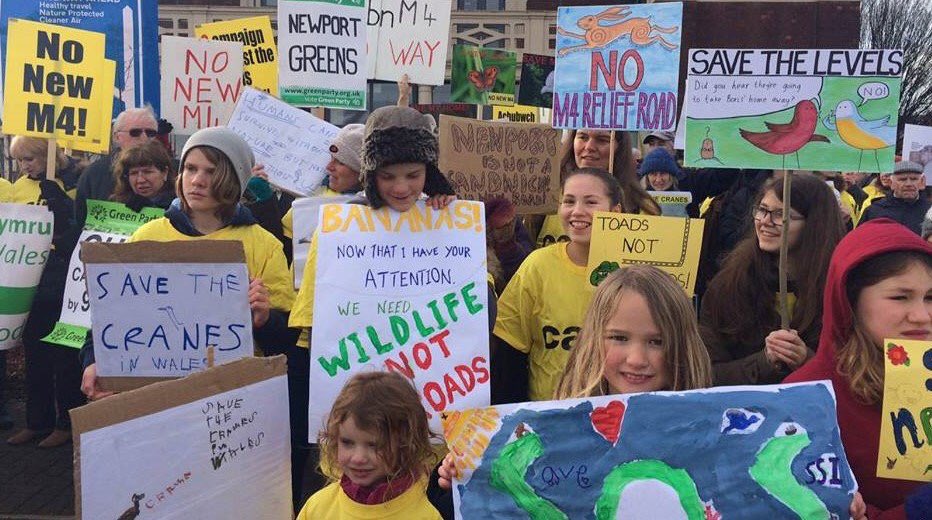 Team4Nature's tweet photo. PLEASE RT to reach as many people in Wales as possible that can HELP #SaveTheGwentLevels!

ACTIONS:
1. Attend to say #NoNewM4 12.30pm, TOMORROW (Tue 4th Dec) outside the Senedd, Cardiff Bay.
2. Email YOUR AM: https://t.co/vr0gs1al4i

TOGETHER we CAN do this, so PLEASE RT now 😊 https://t.co/iTJx3A9paX