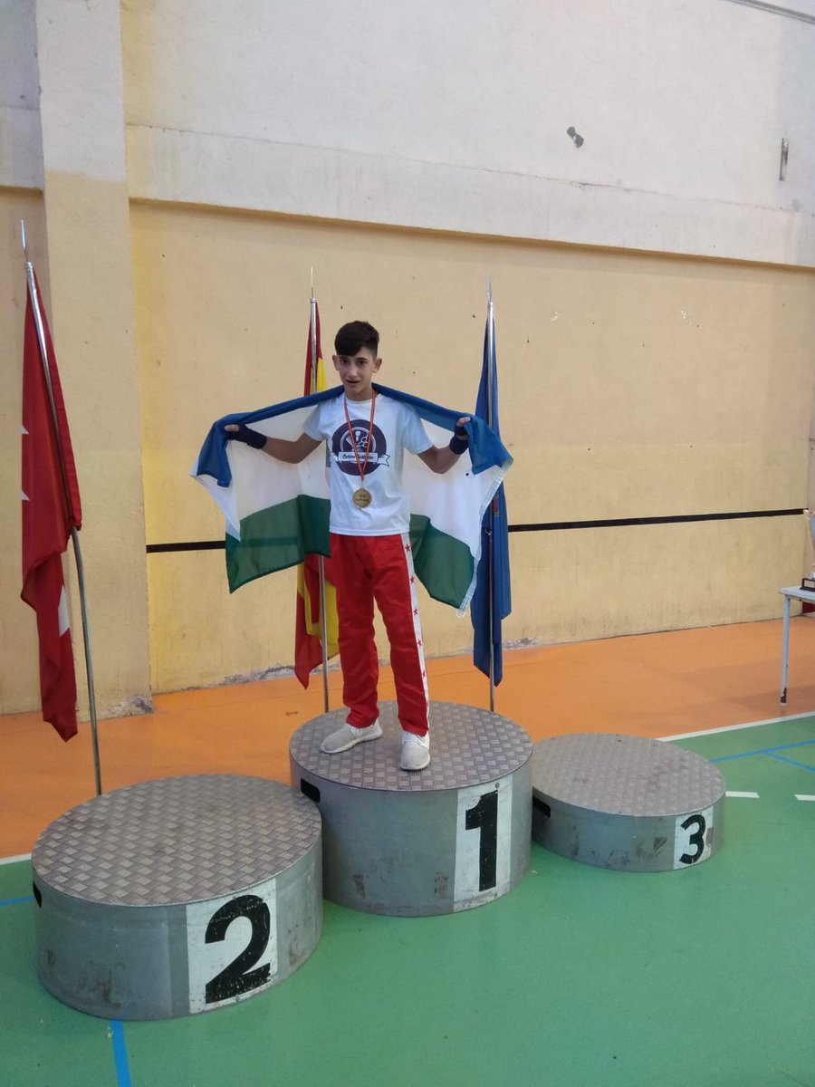 DeportesLepe's tweet photo. Nuestra más sincera enhorabuena al Club de Kick Boxing de Lepe, del gimnasio FitLepe Sport Box, por las victorias obtenidas este fin de semana en el Open Nacional Villa de Aranjuez. #LepeDeporte #KickBoxing https://t.co/UqxHmEyt10