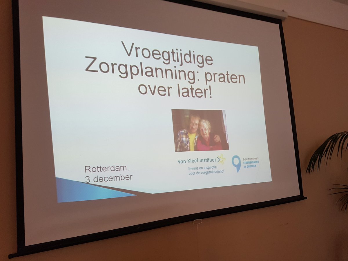 tillydekruyf's tweet image. #Vroegtijdige #zorgplanning. Praten over later is zinvol! Vandaag lesgeven binnen t van Kleefinstituut. @van_betekenis @ReliefNL @VKI010 @ZorgvoorBeter @BeterOud @ActiZbrancheorg @VenVN