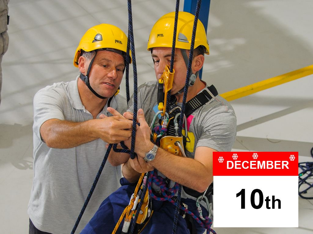 SpanSetLtd's tweet photo. Book your #IRATA training with SpanSet - gr8 facilities, competitive rates and convenient location just off M6. Next #IRATATraining courses, Levels 1, 2 and 3 is w/c 10 December. Course includes: 4 days intensive training plus 1 day's assessment. #RopeAccessCourse https://t.co/JHdZYgY5mw