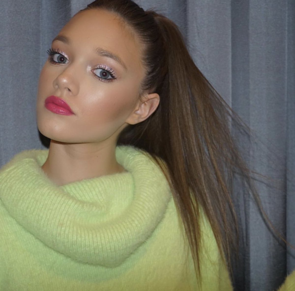 phoebetomlinx's tweet photo. #xfactorfinals https://t.co/KXx0G9mmAo