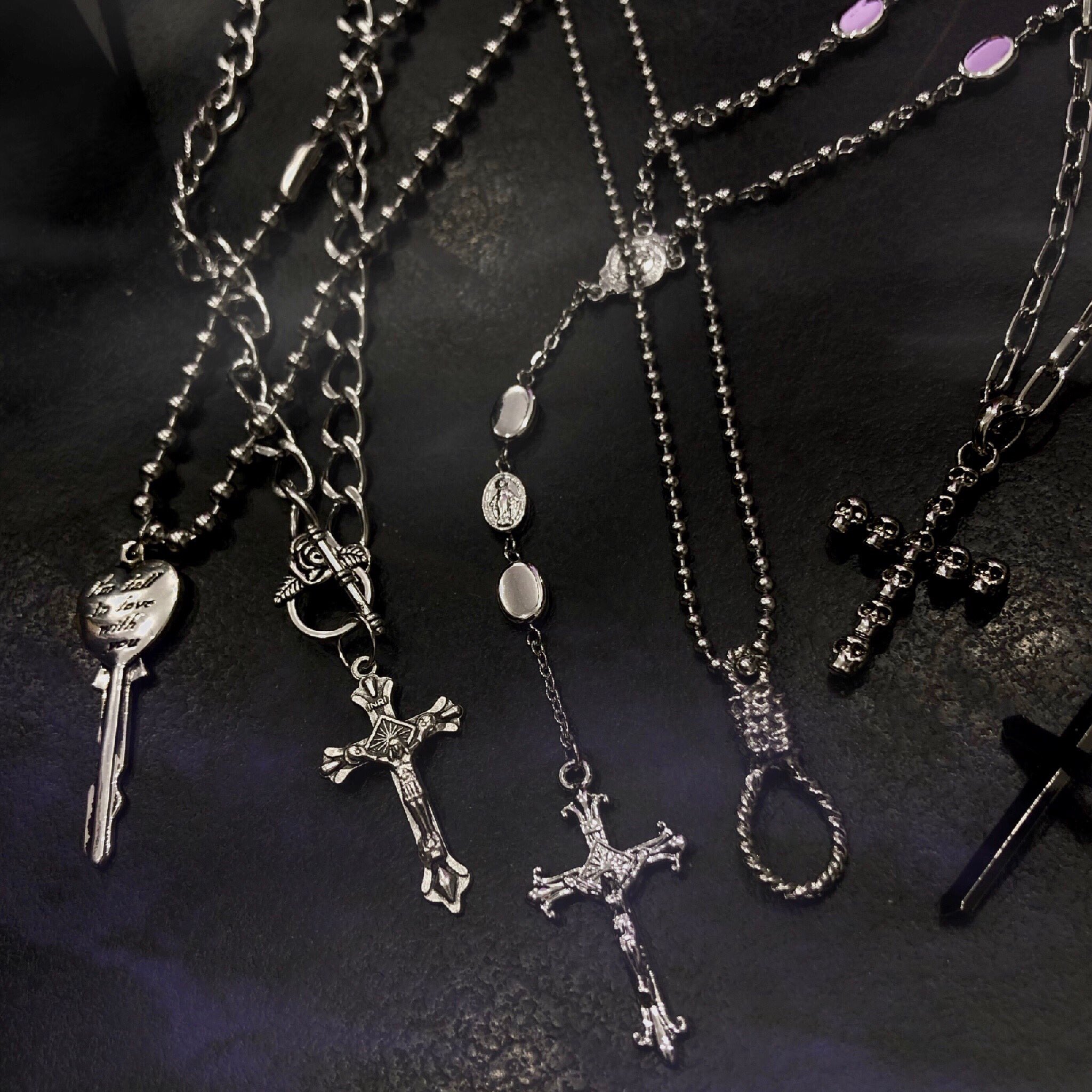 RosenKreuz ローゼンクロイツ ネックレス 十字架 rosen kreuz ローゼンクロイツ pearl cross necklace フェイク