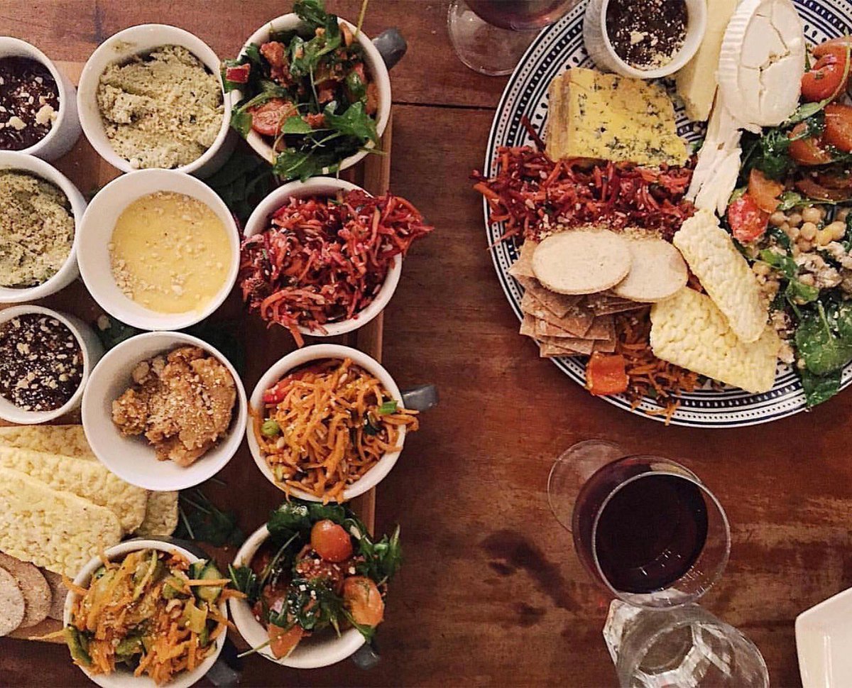 Yipeeeeeeee!!! And they’re BACK. Our vegan and veggie cheese and wine nights. EVERY Monday leading up to Christmas. Starting at 6pm. This year we’ve got cheeses from our local shop @gourmetcheeseco in Rosemount, <a href="/devenickdairy/">The Tin Coo</a> AND of course our own VEGAN cheeses.