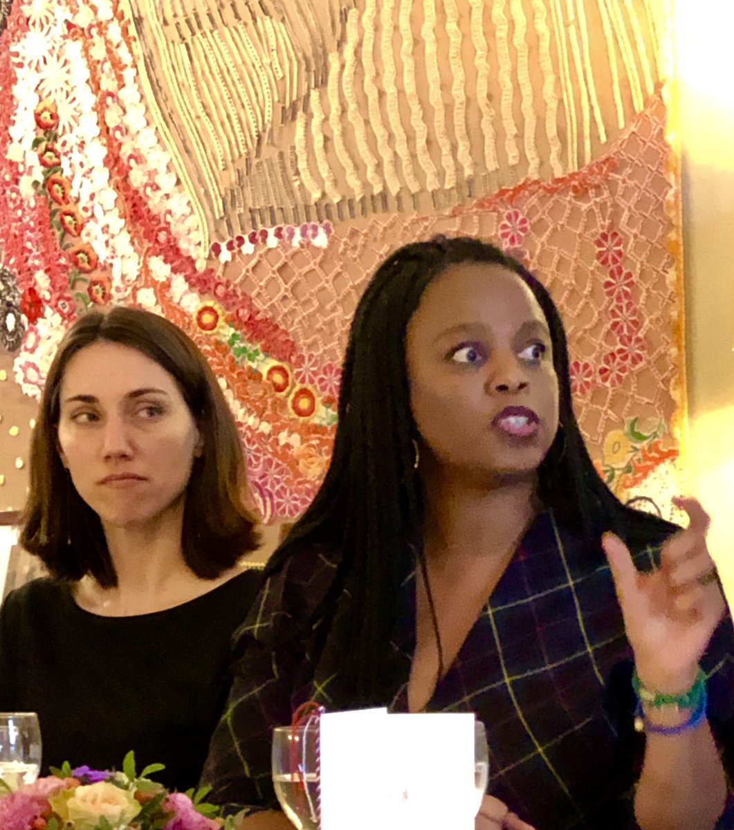 Nu <a href="/MarianSpier/">Marian Spier</a> over #presentatie #funding en #ondernemerschap #womenatwork #WEdo niet alleen “he for she” maar ook “she for she”