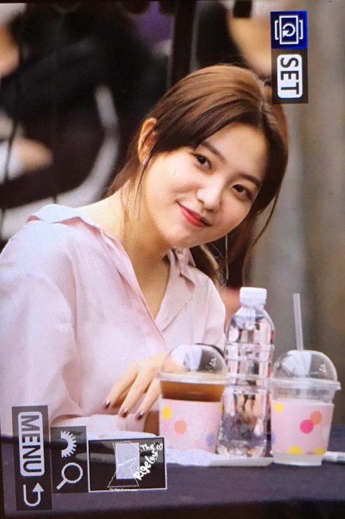 Therigel005's tweet photo. 181203  #Yeri #예리 #레드벨벳 https://t.co/lcrBkc7ErP
