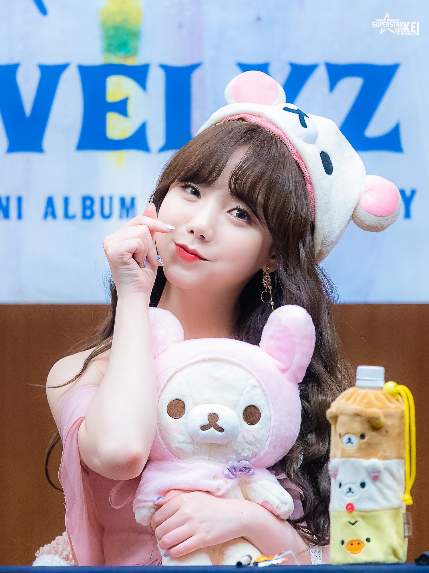 Dtfl6UNUwAAtdmd.jpg:orig