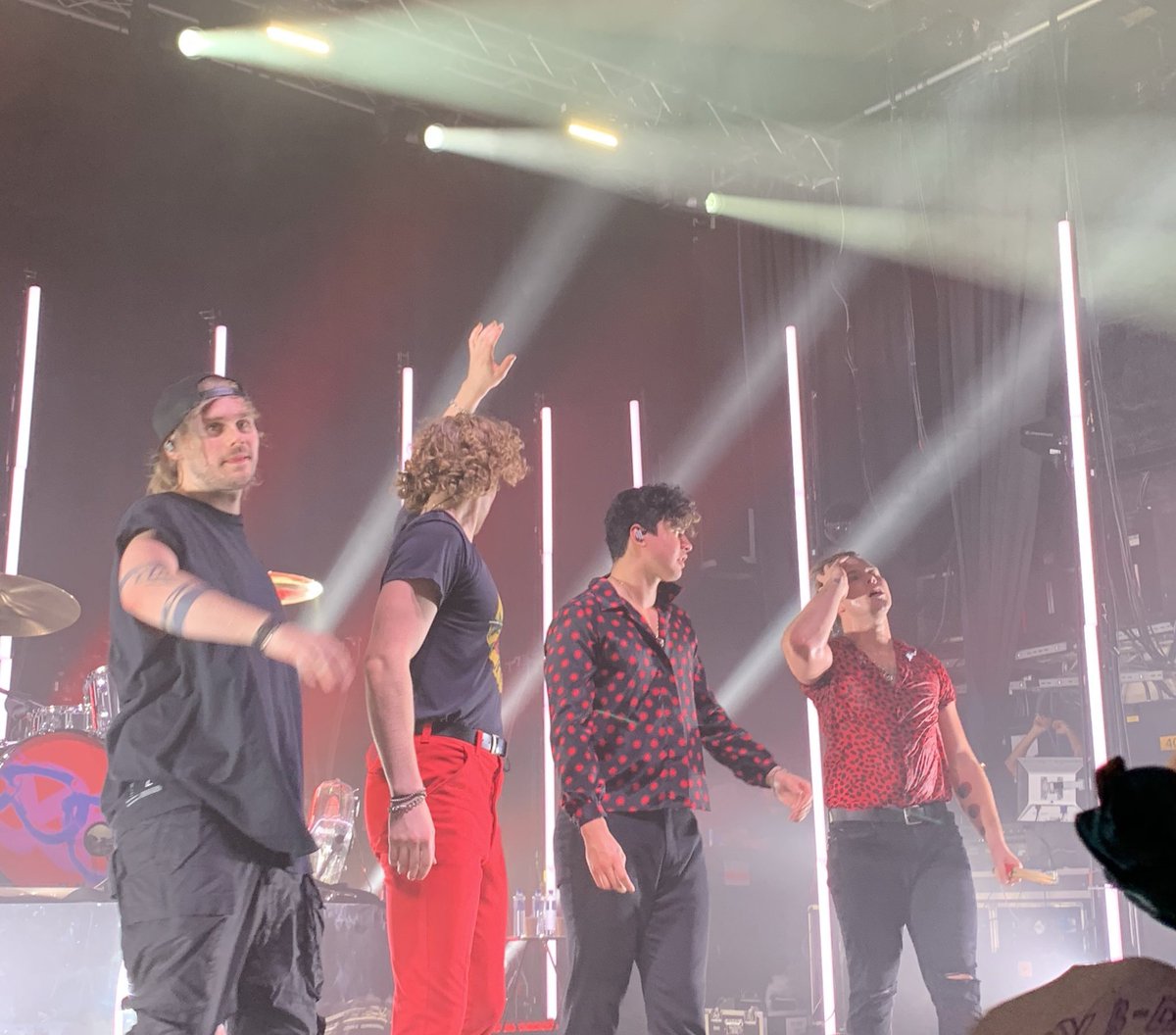 biebsjaria's tweet photo. This band means everything to me. Their music has changed my life and so many others. I’m so proud of how far they’ve come and I’m proud of being a part of this band's story #7YearsOf5SOS https://t.co/OGxLaYtfJA