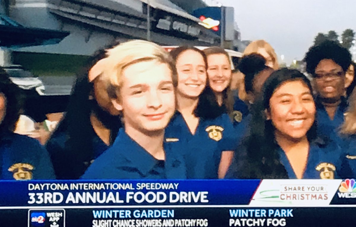 Voges63's tweet photo. #BPND 💙💛 @WESH @DISupdates #WESHsyc @feedhopenow @clairemetzwesh https://t.co/9qrGi5p2HG