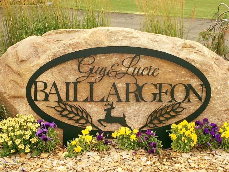 Happy Monday friends. Here is a picture of a sign I completed a couple months back for a great family, the Baillargeon’s! Pretty excited with how this one turned out in front of their rock