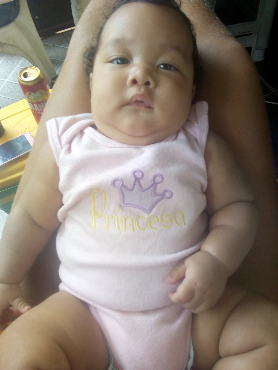 _eusiilva's tweet photo. Mas é uma delícia , essa princesa. 😍 https://t.co/7TDuzybMQP