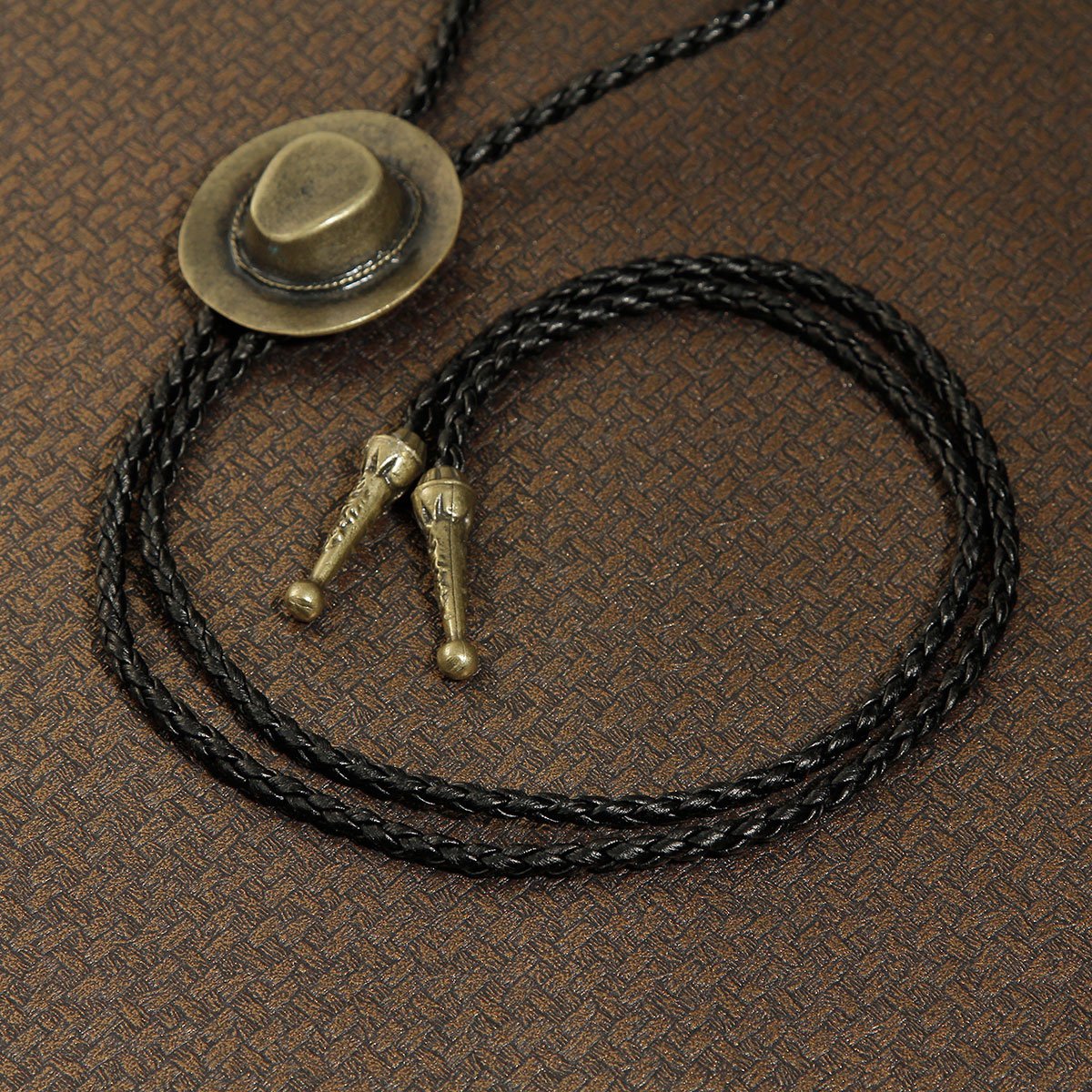 UncleBucklesUK's tweet image. 4 of our best selling bolo ties now back in stock.