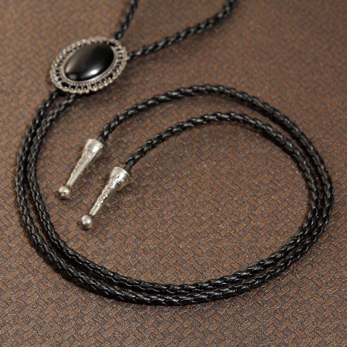 UncleBucklesUK's tweet image. 4 of our best selling bolo ties now back in stock.
