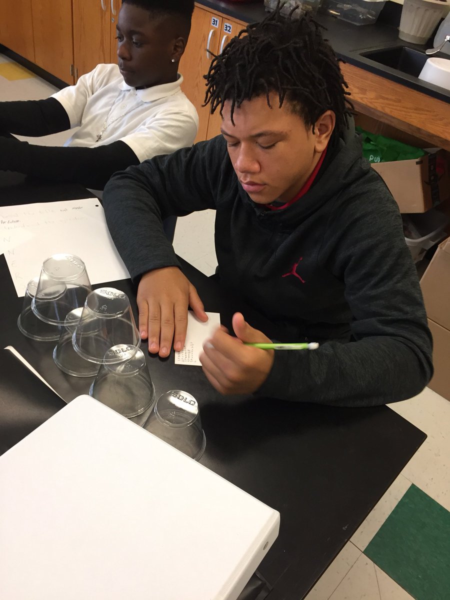 LalliLab's tweet image. Kicking off Computer Science week with #myroboticfriend in 8th grade! @Walter_g_byers @NSTA @CMS612Science