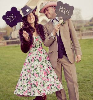 Looking for that rusty ranch wild western theme at your wedding? Look no further!

buff.ly/2McXbs3
#Weddy #brides #Wedding #BigDay #Love #Engaged #Fiance #Bride #Groom #blog #western #wildwest #cowboy
