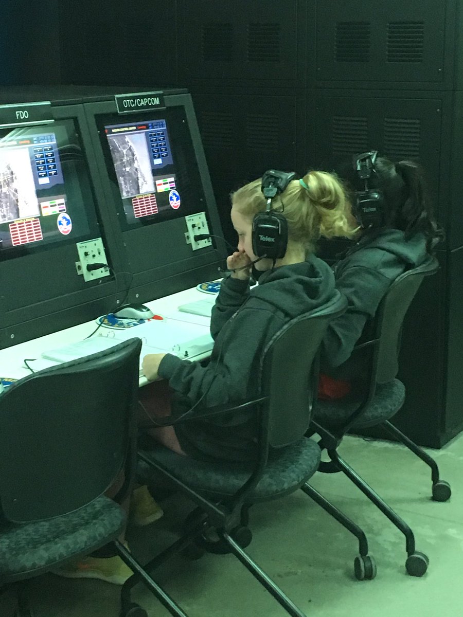 tib2hawk's tweet photo. Success! Way to go Bravo! @TheWalkerSchool #Aerospaceclub https://t.co/J3yyDt99eG
