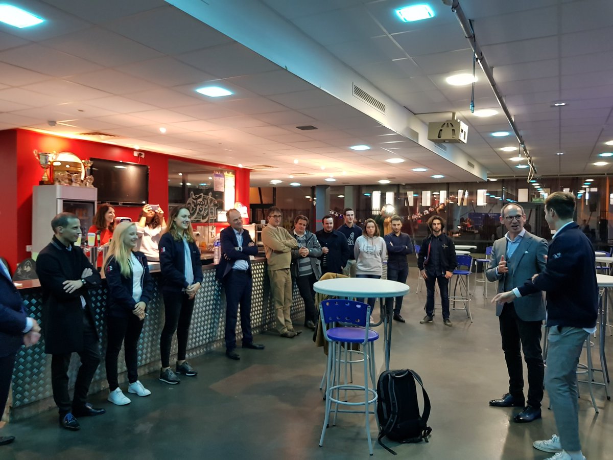 N7Consulting's tweet photo. Journée importante pour @INP_ENSEEIHT avec la signature du partenariat avec @SAFRAN 🌠 De nouvelles opportunités pour l'ensemble des élèves, et des collaborations certaines avec la J.E. 🚀 Notre président a eu l'occasion de souligner notre investissement envers les industriels✒ https://t.co/OMXkMQlZHD
