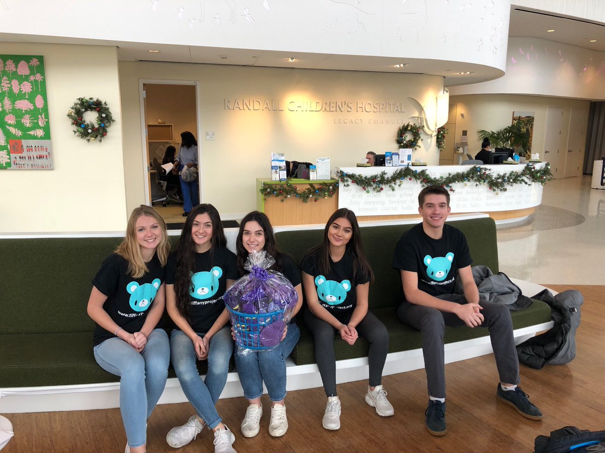 TiffanyProject_'s tweet photo. Donated hats to Randall Children’s Hospital to help spread awareness for shaken baby syndrome, remember to keep spreading kindness in every way! https://t.co/v26A2f6MP2