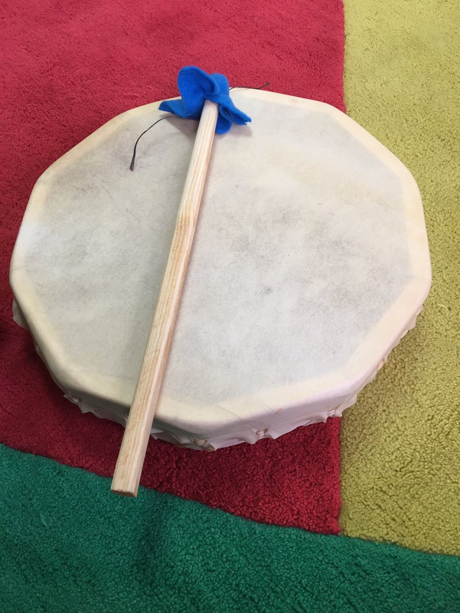 ChantalUlicny's tweet image. Students created #repeatingpatterns using our #Indigenousdrums #makingmathreal #JumpMath @AssumptionOCSB