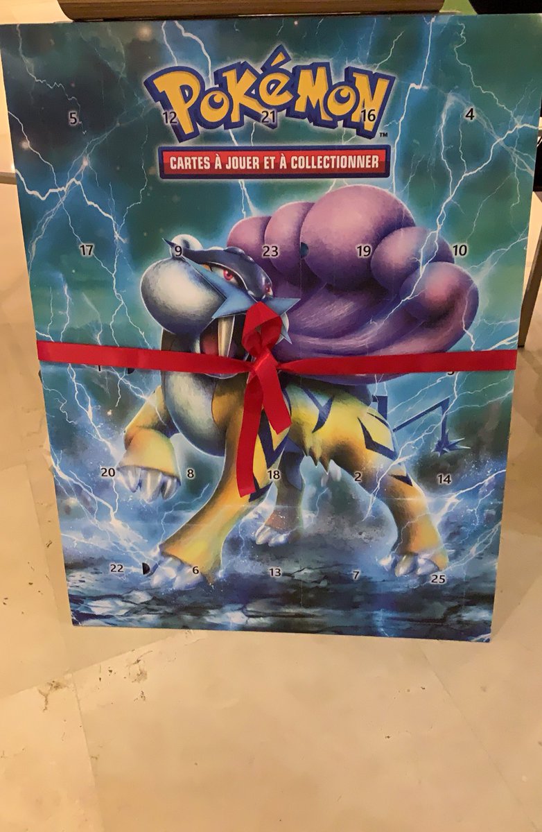 Melinda Davan Soulas Ca Ne Se Voit Pas Mais Ce Calendrier De L Avent Est Presque Aussi Grand Que Moi Pokemon