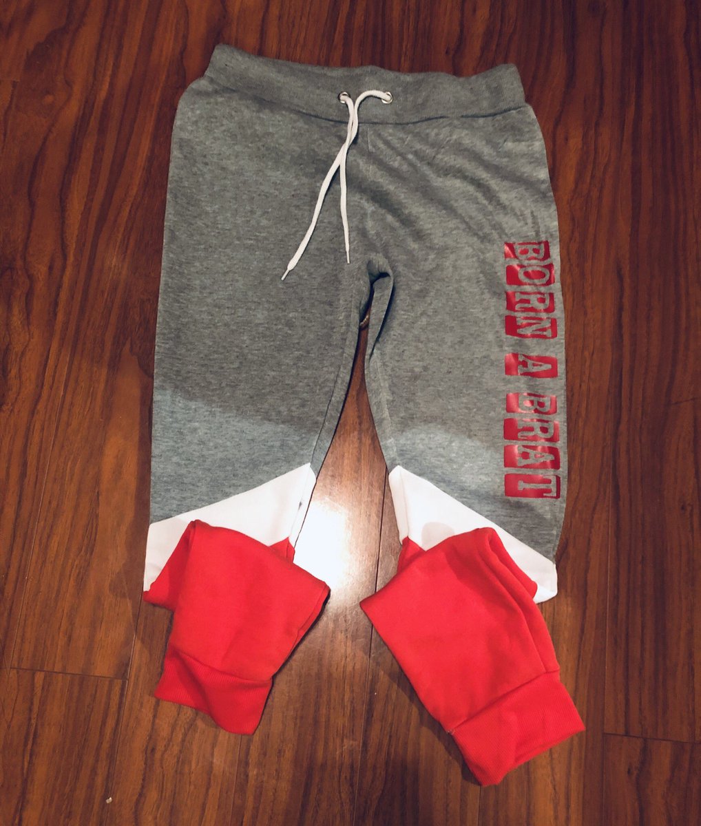 fallforkeys's tweet photo. Born A Brat👑✨Joggers Set
•
•
•
•
•
#customfits #roses #bornabrat #spoiled #spoiledbrats #spoiledbratsbrand #joggers #longsleeve #rosesleeves #urbanwear #unisexfashion #atlfashion #love #support #forgiveness #rebirth #anxiety #pink #red #grey #joggerssets #winterfashion https://t.co/Hjrqvmm7ab