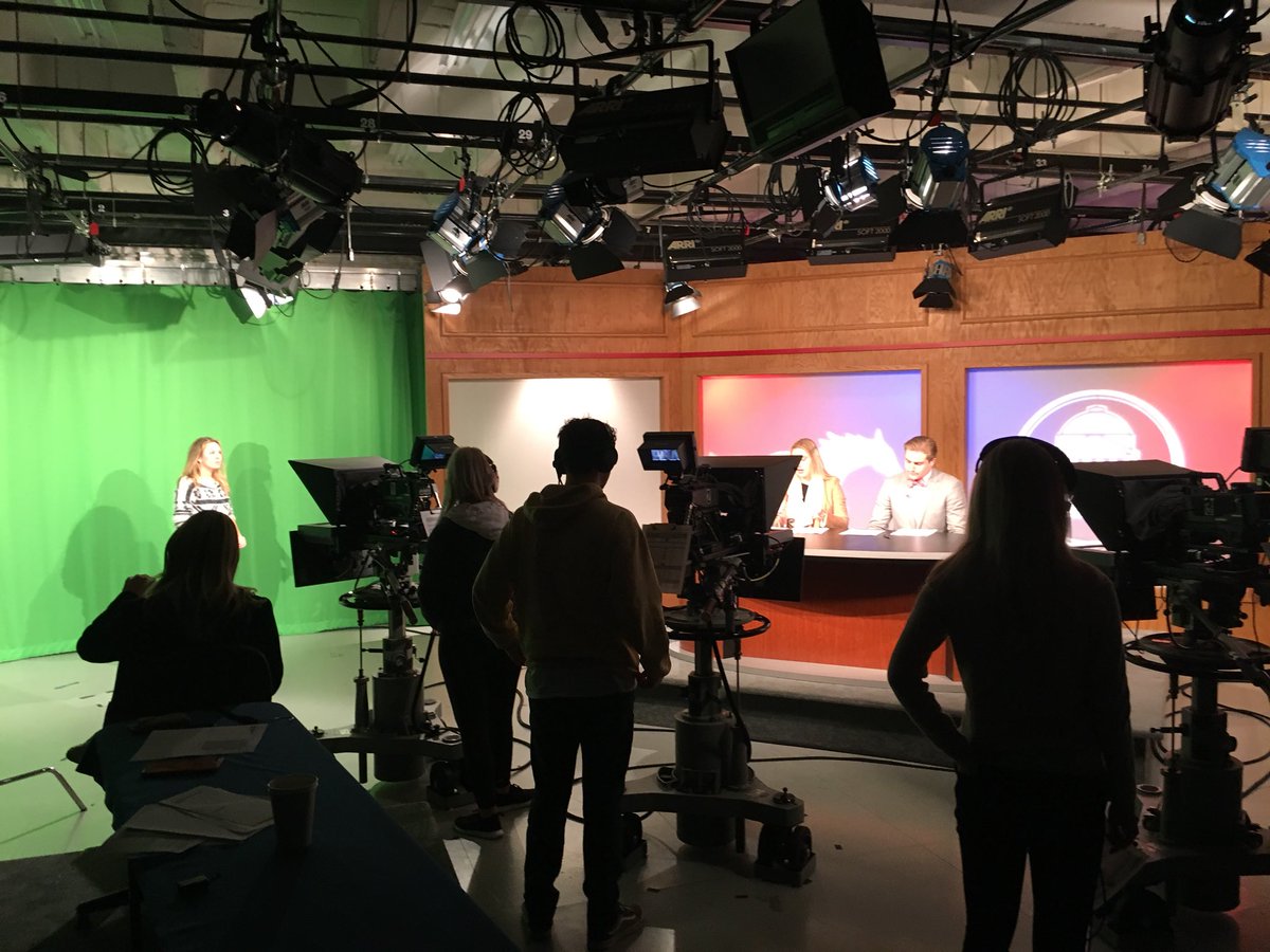 ValRobertsEvans's tweet photo. Last Daily Update newscast of the semester #Smutv https://t.co/UCiX6YquoC