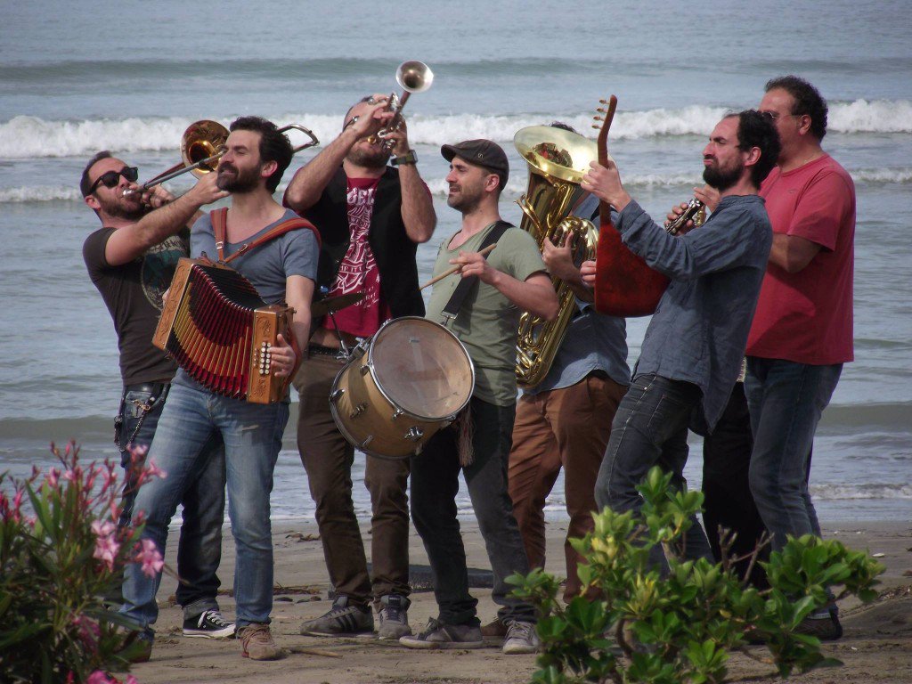 Mixtures tweet media