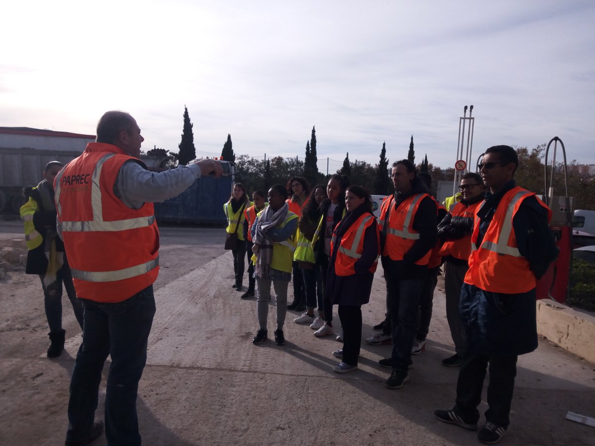 13Regie's tweet photo. Les salariés de la Régie 13 ont pu visiter l'entreprise de tri et recyclage de matériaux de construction PAPREC ce 29/11 grâce à l'action "Ambassadeur des métiers" du Crépi Méditerranée: Merci au @Crepi_Med pour cette sensibilisation aux métiers du recyclage! @poleemploipaca https://t.co/Ttw8FSgzZ3