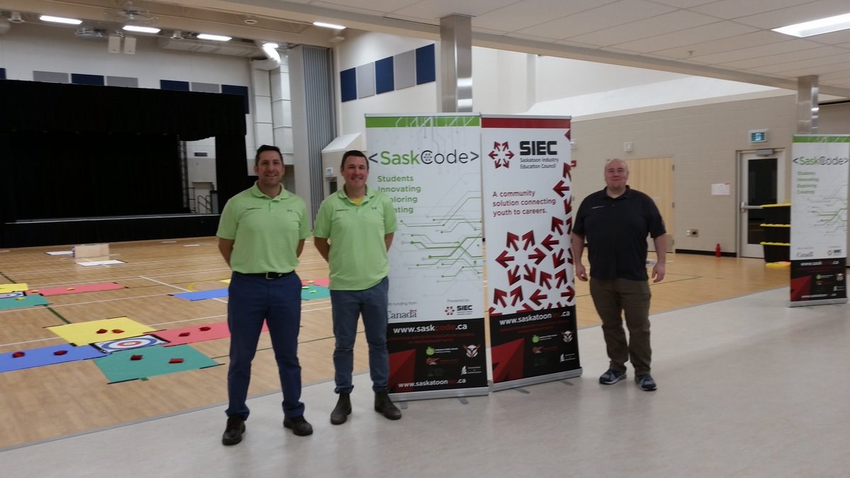 SaskCode's tweet image. Preparing for computer science education week! Our first robot mouse event grade k-2. @saskatooniec @ISED_CA #saskcode #cancode
