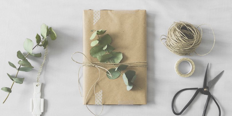 upgradesignblog's tweet photo. This year we made a selection of perfect Christmas gifts for hosts! Ready to be the best guest ever?! #christmasgifts https://t.co/hwdxLTooUO https://t.co/vBzTPwm1ir