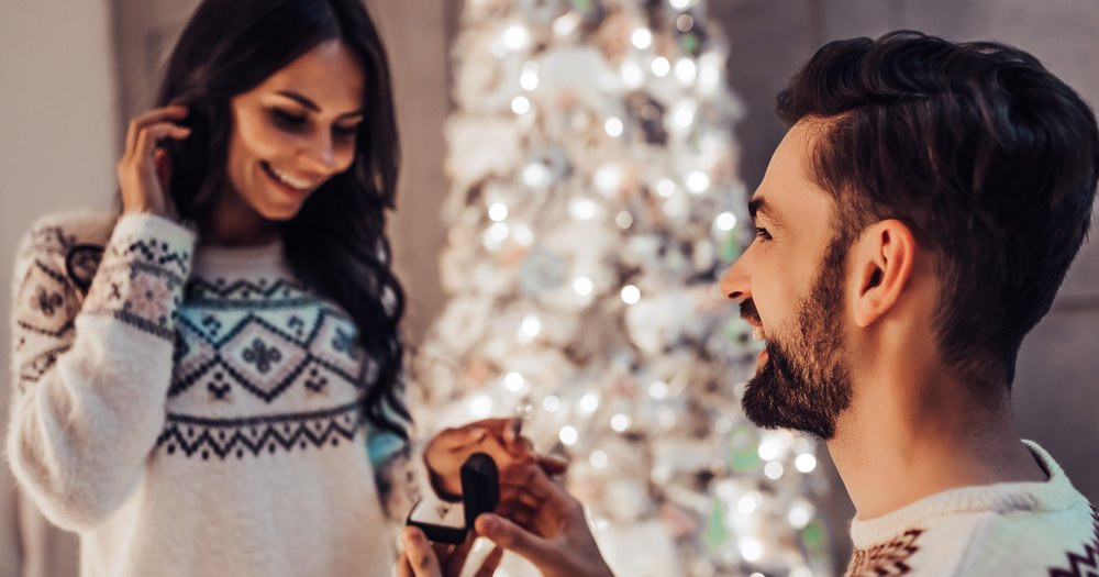 ChConnect's tweet image. Private or public? What would be your preferred way to get engaged? @HopefulGirlUK speculates on the options... 😍💍🎆 

blog.christianconnection.com/a-modest-propo… #howheasked #engaged