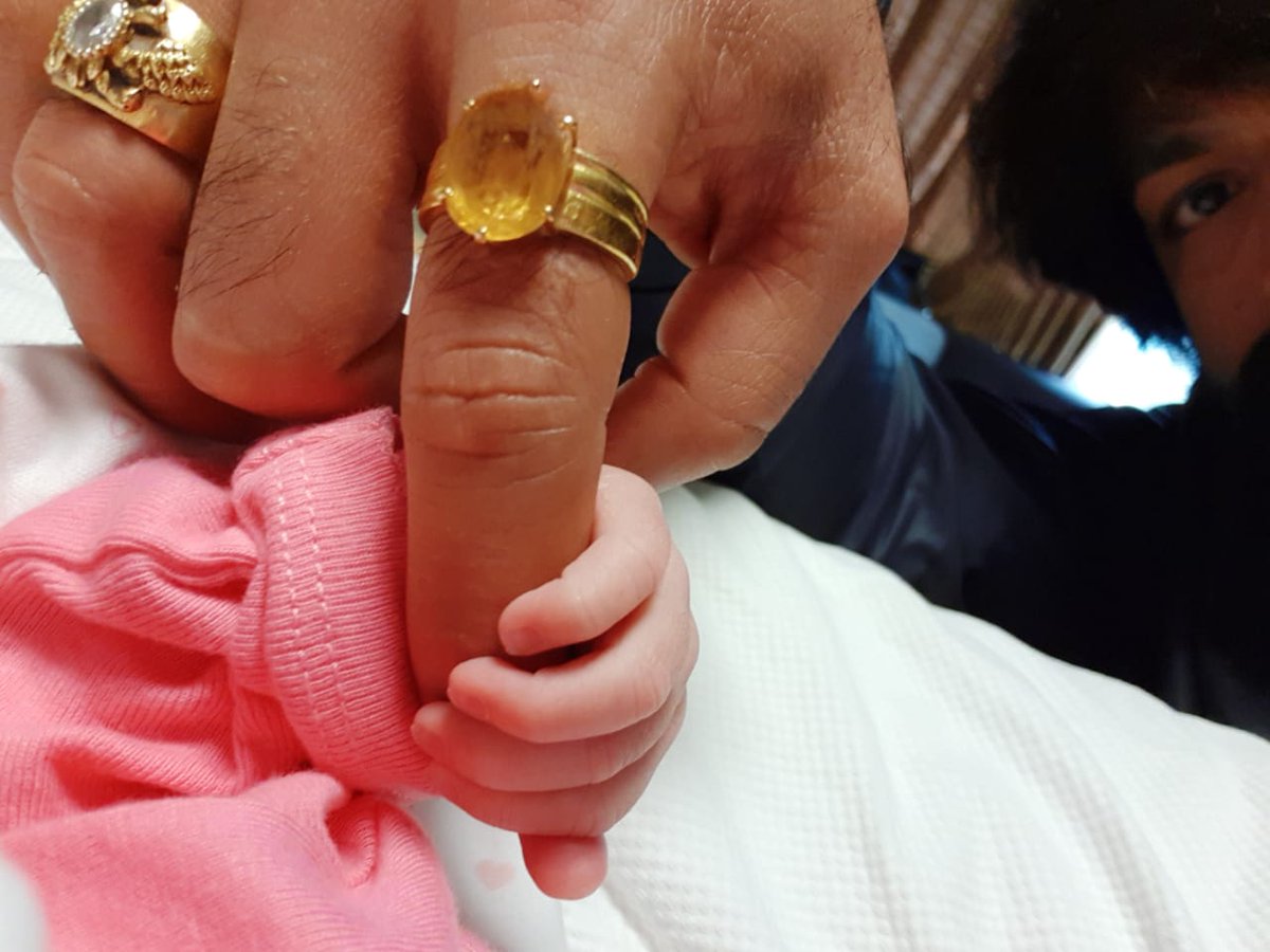 TheNameIsYash's tweet photo. The little hand, clasping my finger, guiding me on my way to fatherhood. Falling in love with someone without seeing is an amazing feeling but now that I do see her, I love her more than ever ❤️ https://t.co/1q1Jnok6YM